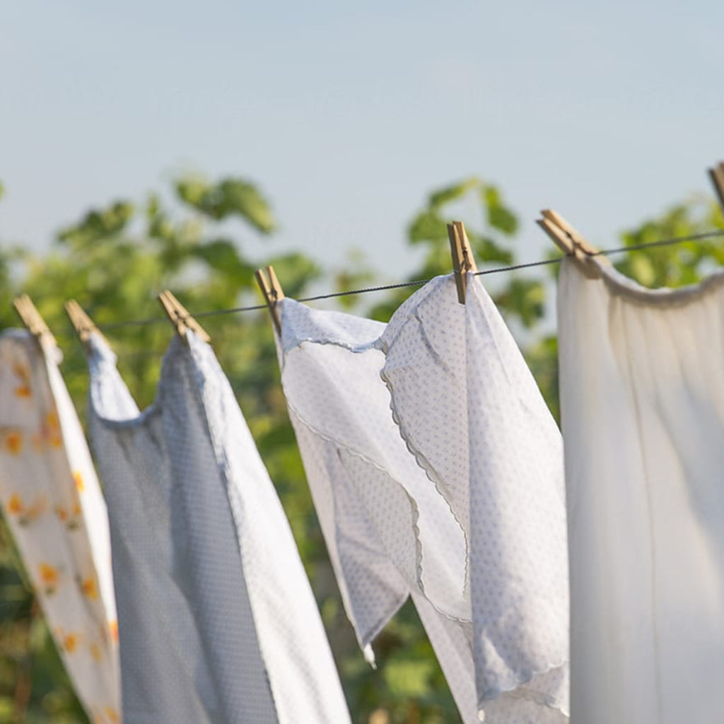6 natural methods for removing stains from clothes