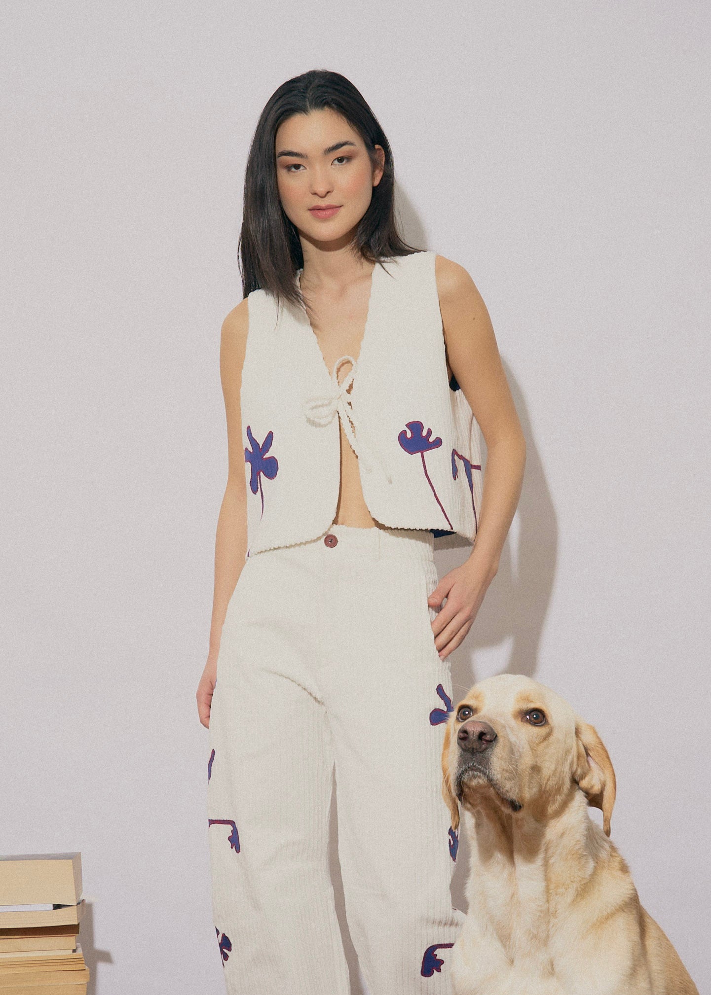 Ava Vest - White