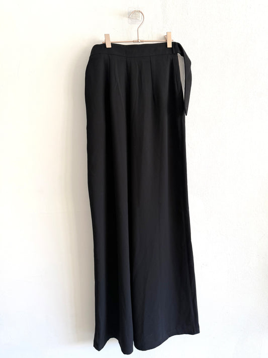 SAMPLE Long wide leg trousers black
