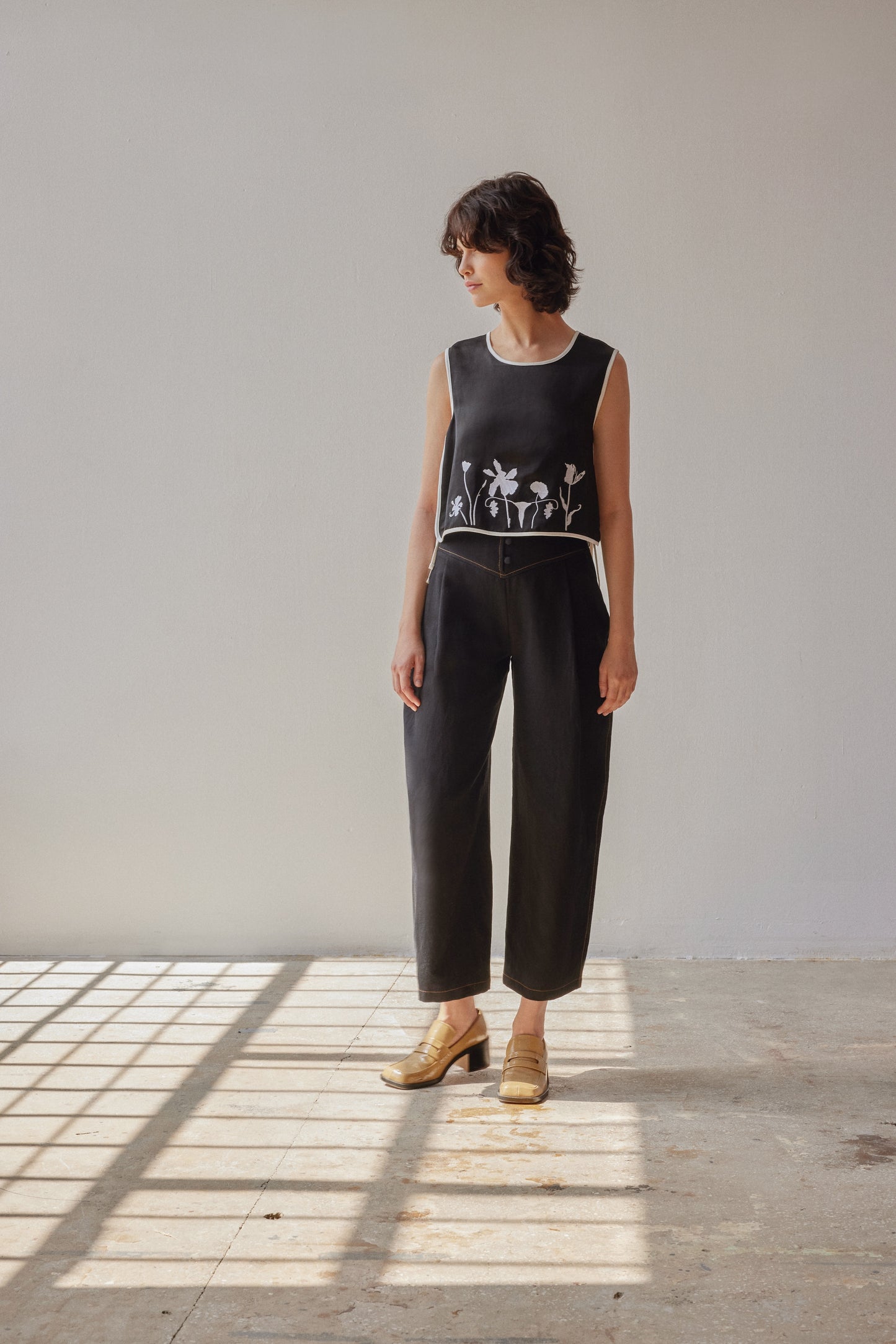 SAMPLE Maya top- black